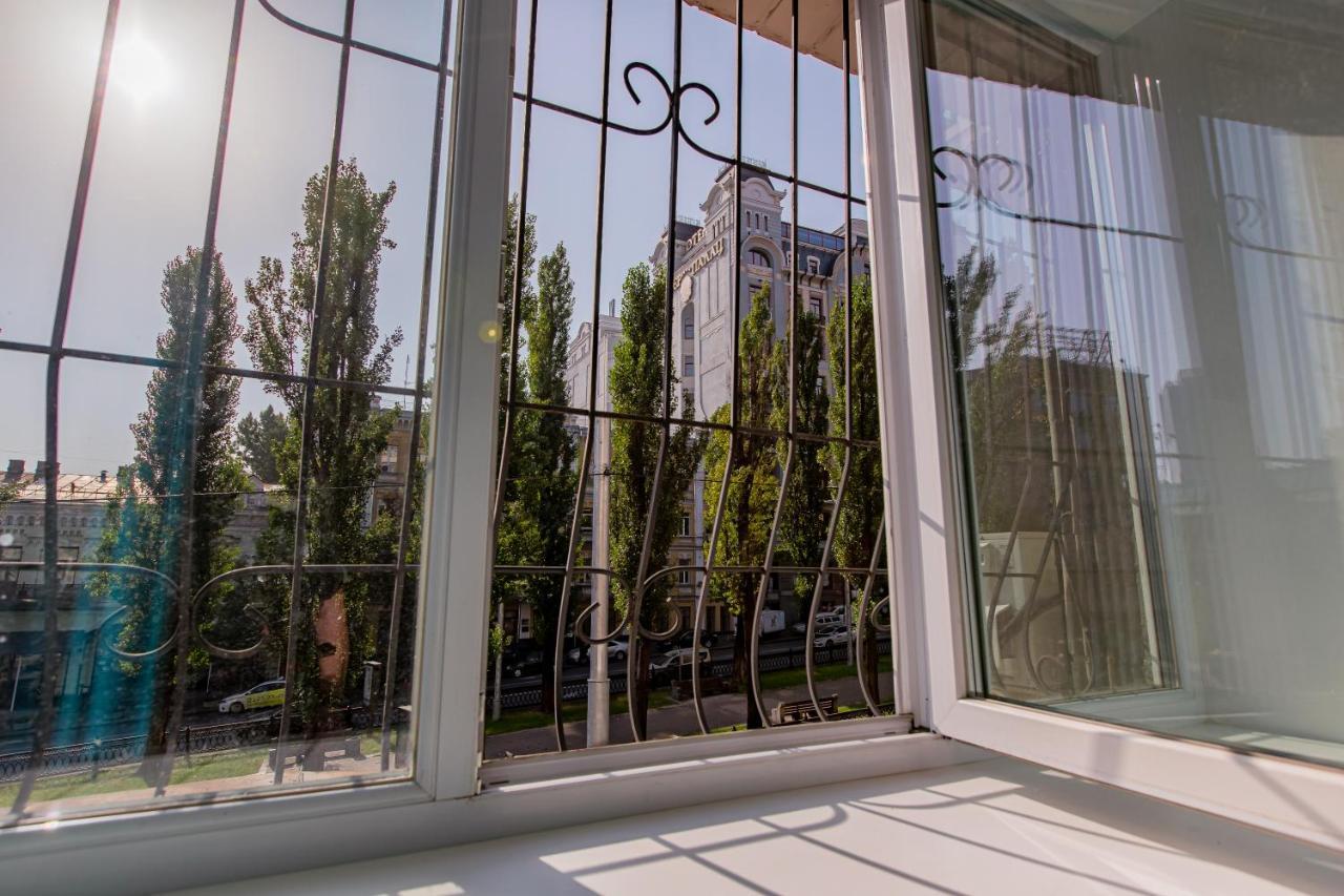 Big Jacuzzi , Sauna , Khreshchatyk Apartments Киев Экстерьер фото